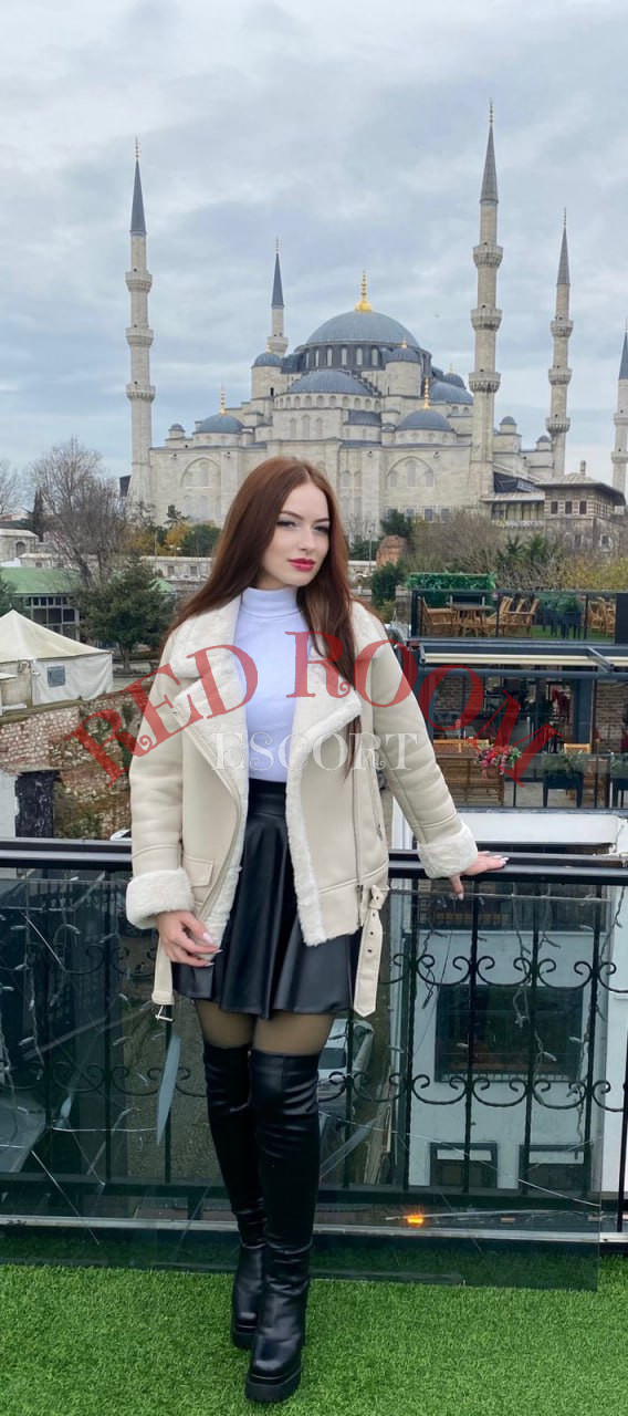 Эскортница Молли - грудь 2, рост 165 см, вес 53 кг, цвет волос Рыжые, этничность Европейская
