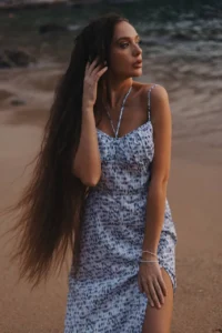 Карина — возраст 33, рост 170, вес 49, размер груди 1