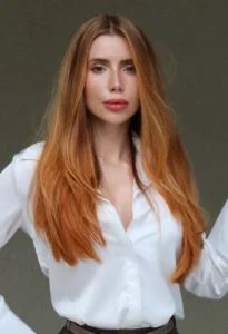 Эскортница Maxima - грудь 2, рост 175 см, вес 53 кг, цвет волос Русые