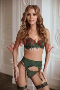 Эскортница Полина - грудь 1, рост 163 см, вес 44 кг, цвет волос Шатенки